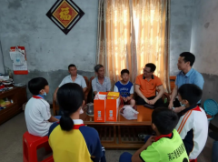 衍生愛 愛傳遞 | 衍生集團義工隊開展探望老黨員活動